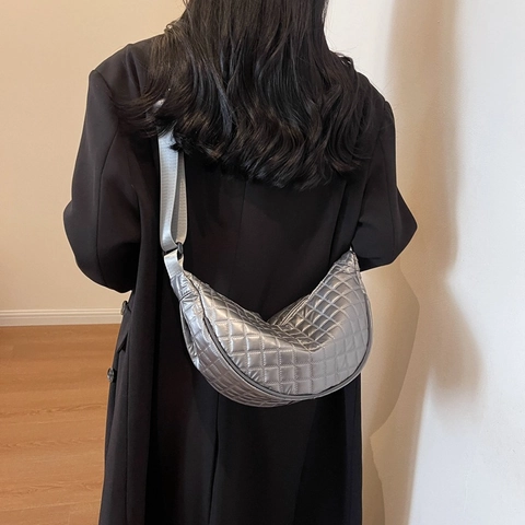 Bolso de Hombro Acolchado de Cuero PU Metálico para Mujer Moda Color Sólido Correa Ancha Bolso Bandolera Casual Hobo