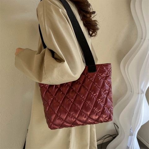 Bolso Tote Acolchado Metálico Brillante Bolso De Hombro Ligero Para Mujer Moda Urbana De Gran Capacidad Bolso De Mano