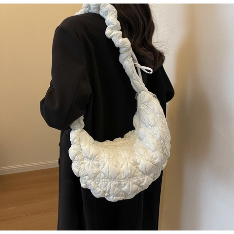 Damen Gesteppt Hobo Tasche Urban Minimalistisch Stoff Geraffter Riemen Schultertasche Große Kapazität Wolke Bubble Umhängetasche