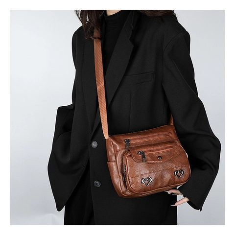 Women Retro PU Leather Multi-Pocket Shoulder Bag Heart Buckle Crossbody Bag With Coin Purse Solid Color Urban Style