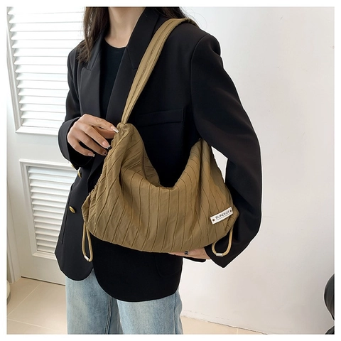 Pleated Hobo Shoulder Bag For Women Urban Simple Style Solid Color Fabric Large Capacity Commuter Tote With Drawstring