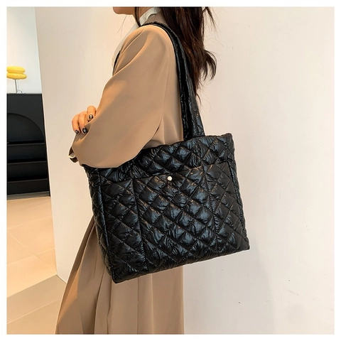Metallic Quilted Tote Bag For Women PU Leather Diamond Lattice Shoulder Bag Large Capacity Fashion Winter Handbag Glossy Carryall