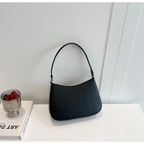 Minimalist PU Leather Underarm Shoulder Bag For Women Solid Color Moon Shape Fashion Simple Zipper Handbag Daily Commute