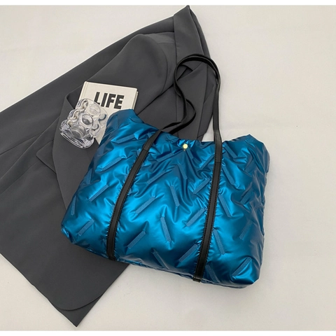 Borsa Tote Trapuntata Metallica Grande Capacità Borsa a Spalla Puffer per Donna Minimalista Urbana Borsa in Tessuto