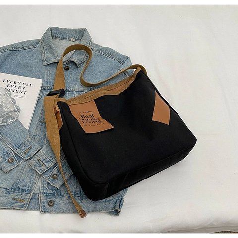 Urban Minimalist PU Leather Large Capacity Shoulder Bag For Women Fashion Solid Color Crossbody Tote Bag Letter Print