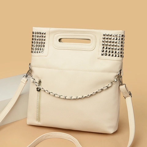 Borsa a Tracolla da Donna Con Borchie in Tessuto Resistente All'usura Grande Capacità Con Catena in Metallo per Pendolari