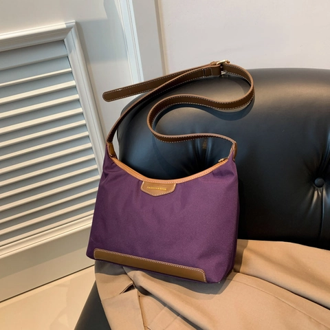Moderne Minimalistische Nylon Schoudertas voor Dames Leren Splicing Grote Capaciteit Crossbody Handtas Casual Tas