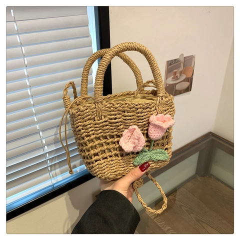 Damen Strohgewebte Schultertasche Beuteltasche Mit Handgefertigtem Häkel Tulpen Dekor Sommer Strand Urlaub Umhängetasche Für Damen