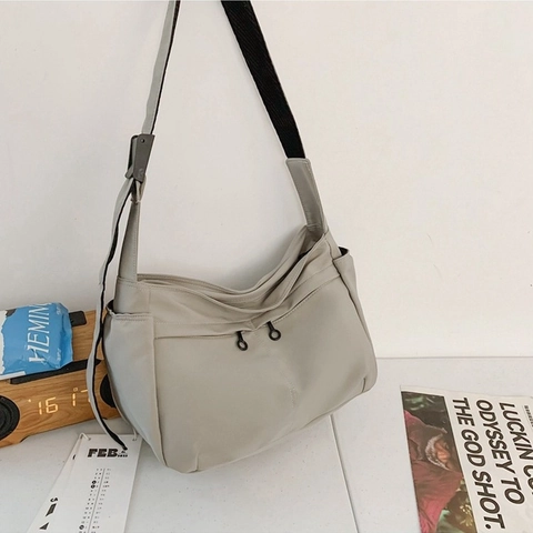 Bolso de Hombro de Nailon de Gran Capacidad para Mujer Moda Minimalista Correa Ajustable Bandolera Casual Messenger Bag Estilo Workwear Diario