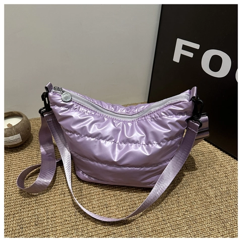 Dames Gestept Puffer Schoudertas Mode Metaalglans Nylon Gewatteerde Crossbody Tas Casual Cloud Tas Stedelijke Handtas