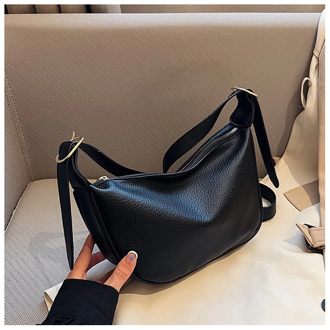 Minimalistische PU Leder Litschimuster Halbmond Schultertasche Für Damen Crescent Umhängetasche Mit Verstellbarem Riemen Goldschnalle