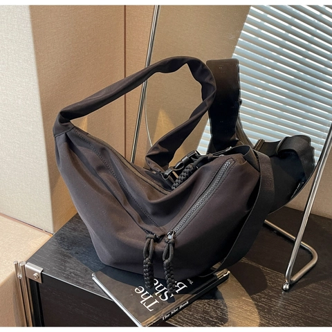 Women Fashion Fabric Half Moon Shoulder Bag Large Capacity Solid Color Casual Crossbody Bag Urban Minimalist Crescent Hobo Bag For Daily Travel