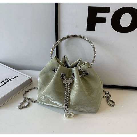 Borsa a Secchiello in Velluto alla Moda da Donna Coulisse Urbana Borsa a Tracolla Con Perla Artificiale Manico ad Anello in Metallo