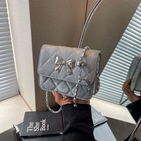 Sac à Épaule Matelassé Losanges pour Femmes en Cuir PU Bandoulière Décor Nœud Argenté Chaîne Métallique Sac à Main Mode Chic