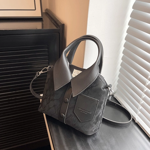 Sac Seau Créatif en Forme de Chemise pour Femmes Style Coréen Sac à Main Minimaliste en Cuir PU Sac à Bandoulière Décontracté avec Boutons