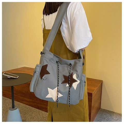 Canvas Messenger Bag Σε Αμερικανικό Street Στυλ Μεγάλη Χωρητικότητα Τσάντα Ώμου Με Αστέρια Patches Preppy Crossbody Τσάντα Για Μαθητές