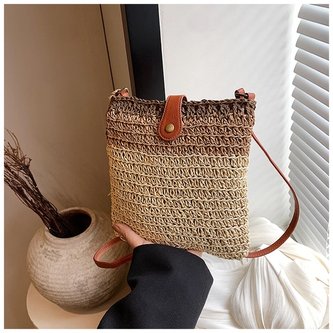 Sac Bandoulière en Paille Tissée pour Femme Dégradé Trois Couleurs Sac à Épaule Plage Été Avec Gland Sac Rétro Bohème