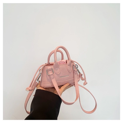 Damen Mini PU Leder Schultertasche Mode Buchstabenaufdruck Handtasche Mit Kordelzug Innenfutter Umhängetasche Für Damen