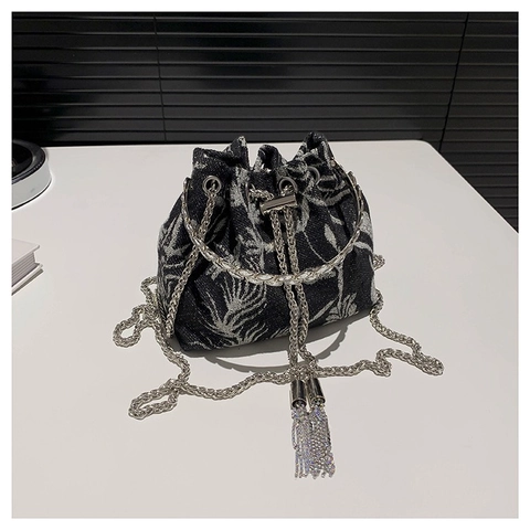 Damen Vintage Samt Eimertasche Metallring Griff Kette Riemen Kordelzug Elegant Abend Schulter Umhängetasche