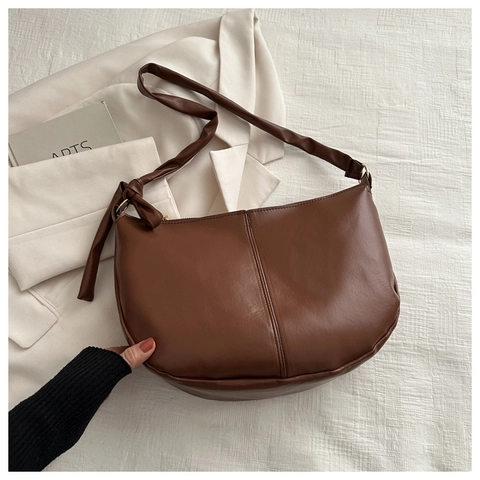 Minimalist Women PU Leather Half Moon Shoulder Bag Commuting Elegant Knot Strap Solid Color Fashion Hobo Underarm Bag