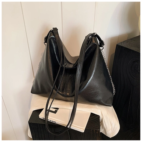 Bolso de Hombro de Cuero PU de Gran Capacidad para Mujer Plateado Metálico Negro Minimalista Hobo Tote Bag Con Cadena de Metal Diario