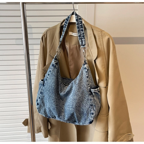 Vintage Washed Denim Hobo Shoulder Bag Large Capacity Crossbody Bag For Women Casual Urban Simple Denim Blue Black Tote