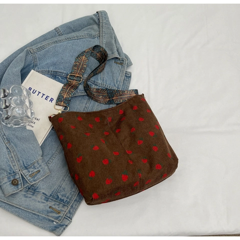 Bolso de Hombro de Pana con Patrón de Fresa para Mujer Retro Étnico Correa Ancha Bolso de Bandolera Casual Moda