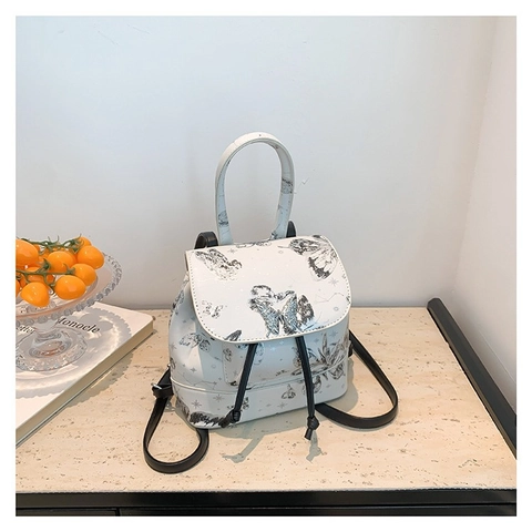 Mini Sac à Dos Imprimé Papillon pour Femme Sac à Épaule en Cuir PU à la Mode avec Boucle en Métal Cordon de Serrage Fermeture à Rabat Style Doux Y2K Quotidien