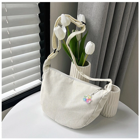 Damen Cord Schultertasche Große Kapazität Halbmond Umhängetasche Mit Süßem Bären Anhänger Lässige Minimalistische Hobo Tasche