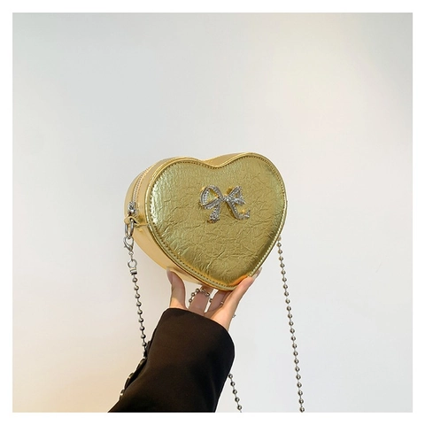 Bolso de Hombro con Forma de Corazón Metálico Arrugado para Mujer Bolso Bandolera con Lazo de Strass Elegante Bolso para Fiesta y Banquete