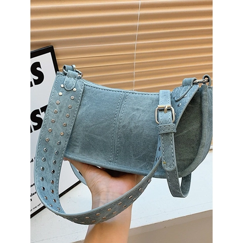 Sac Sous le Bras Métallique à Rivets Punk Y2K pour Femmes Sac à Bandoulière en Cuir PU Sac Hobo Vintage Mode