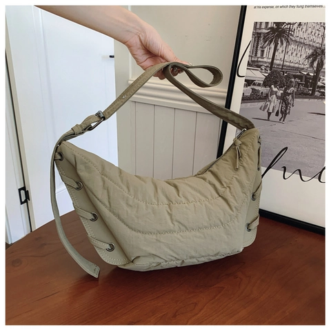 Bolso de Hombro Acolchado de Media Luna para Mujer Bolso Bandolera de Nylon Con Diseño de Cordón Gran Capacidad Bolso Casual
