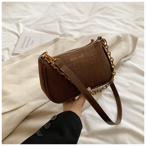 Retro Krokodil Reliëf PU Leer Baguette Tas Voor Dames Stijvolle Matte Schoudertas Met Gouden Metalen Ketting Decoratie