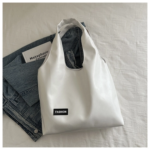 Bolso Tote de Cuero PU Minimalista para Mujer Gran Capacidad Bolso de Hombro Hobo Con Etiqueta de Moda Bolso de Mano Diario