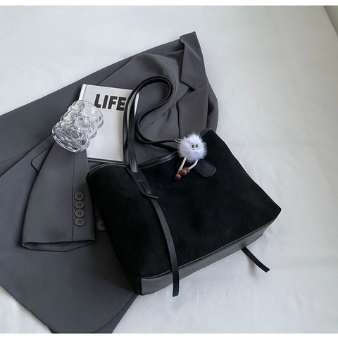 Borsa Tote da Donna Vintage in Flanella Trapuntata Grande Capacità Borsa a Tracolla Con Ciondolo Peluche Minimalista Quotidiano