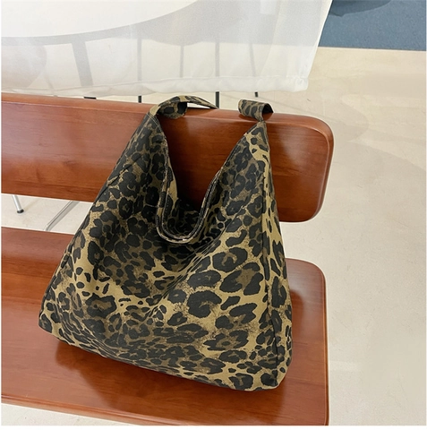 Borsa a Tracolla in Tessuto Twill con Stampa Leopardata alla Moda Borsa Tote da Donna Grande Capacità Casual per Tutti i Giorni