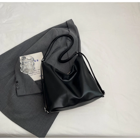 Grand Sac à Épaule en Cuir PU pour Femme Style Hobo Vintage Avec Décoration de Papillon en Métal Sac à Main Décontracté