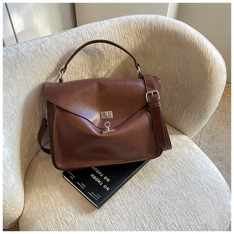 Borsa a Spalla da Donna Vintage in Pelle PU con Patta a Busta e Chiusura in Metallo Borsa a Tracolla Minimalista per Pendolarismo