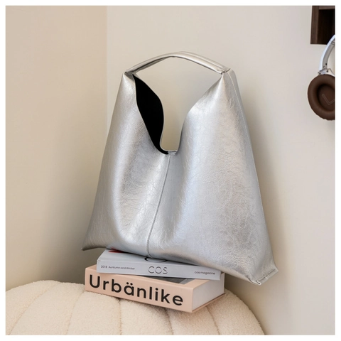 Damen Große Kapazität PU Leder Schultertasche Urban Simple Geometrische Dreieck Hobo Tasche Metallic Geknitterte Textur Tote Bag