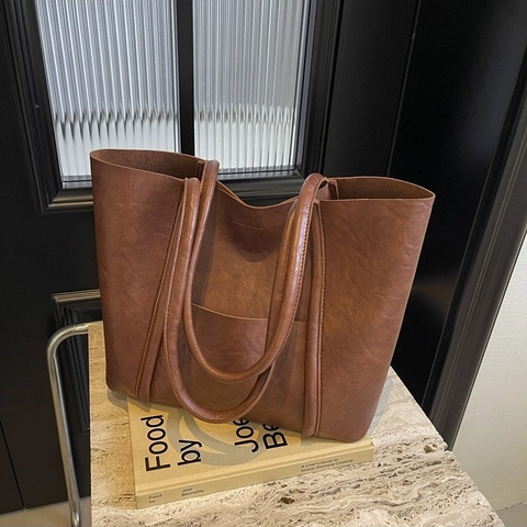 Large Capacity PU Leather Tote Bag For Women Retro Texture Shoulder Bag Solid Color Simple Commuting Travel Handbag