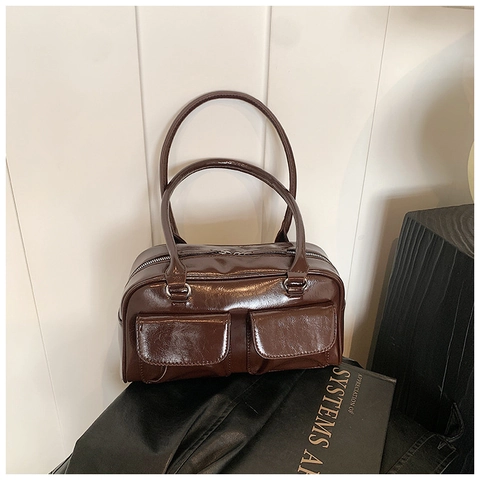 Women Urban Minimalist Glossy PU Leather Shoulder Bag Vintage Double Front Pocket Underarm Bag Solid Color Commuter Handbag