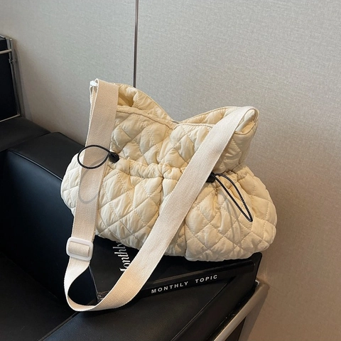 Fashion Quilted Diamond Pattern Shoulder Bag For Women Large Capacity Drawstring Puffer Cloud Crossbody Daily Commute Bag