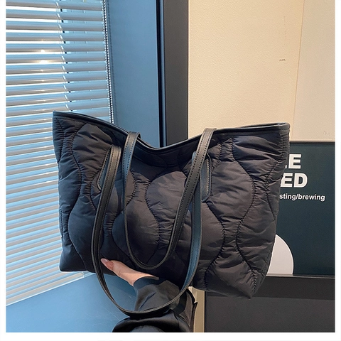 Moderne Dames Gewatteerde Nylon Draagtas Grote Capaciteit Puffer Schoudertas Golfpatroon Lichtgewicht Woon-Werk Handtas Casual Tas