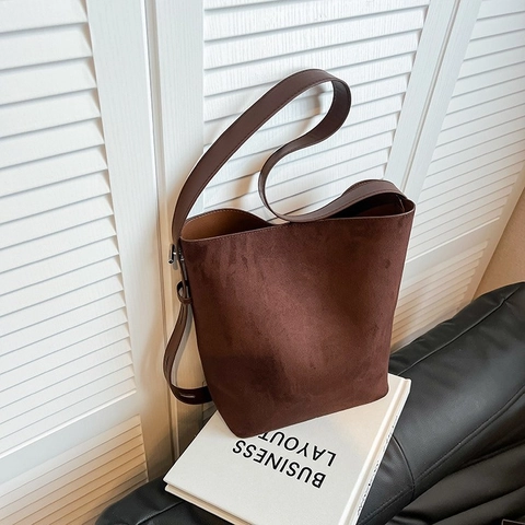 Minimalist Suede Bucket Shoulder Bag For Women Solid Color Large Capacity Adjustable Strap Casual Fashion Tote Handbag