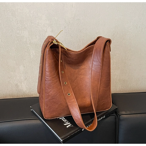 Sac À Épaule En Similicuir Vintage Grande Capacité Sac Hobo Bandoulière Avec Large Sangle Mode Banlieue Sac Sous Le Bras Femme