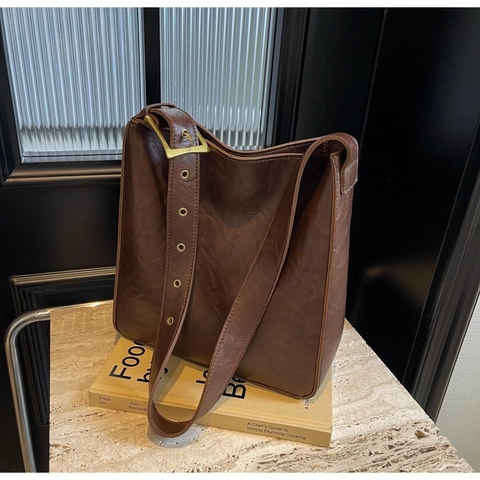 Sac À Épaule En Similicuir Vintage Grande Capacité Sac Hobo Bandoulière Avec Large Sangle Mode Banlieue Sac Sous Le Bras Femme
