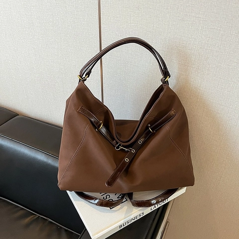 Women Large Capacity PU Leather Tote Bag Fashion Casual Commuting Shoulder Bag Minimalist Solid Color Hobo Bag For Daily Use