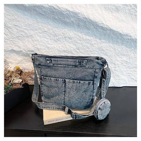 Sac Bandoulière Vintage en Denim Lavé pour Femmes Sac à Épaule Décontracté Grande Capacité Avec Mini Pochette Ronde