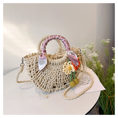 Sac à Épaule en Paille Tissé Main pour Femme Sac à Main Demi-lune Avec Décoration de Foulard et Fleurs Style Bohème Plage