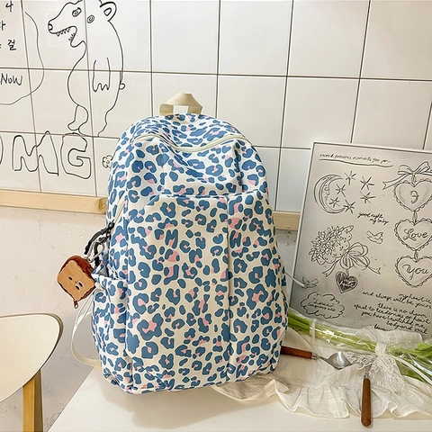 Dames Schattige Luipaardprint Nylon Rugzak Schooltas Met Pluche Toast Hanger Grote Capaciteit Mode Studenten Rugzak